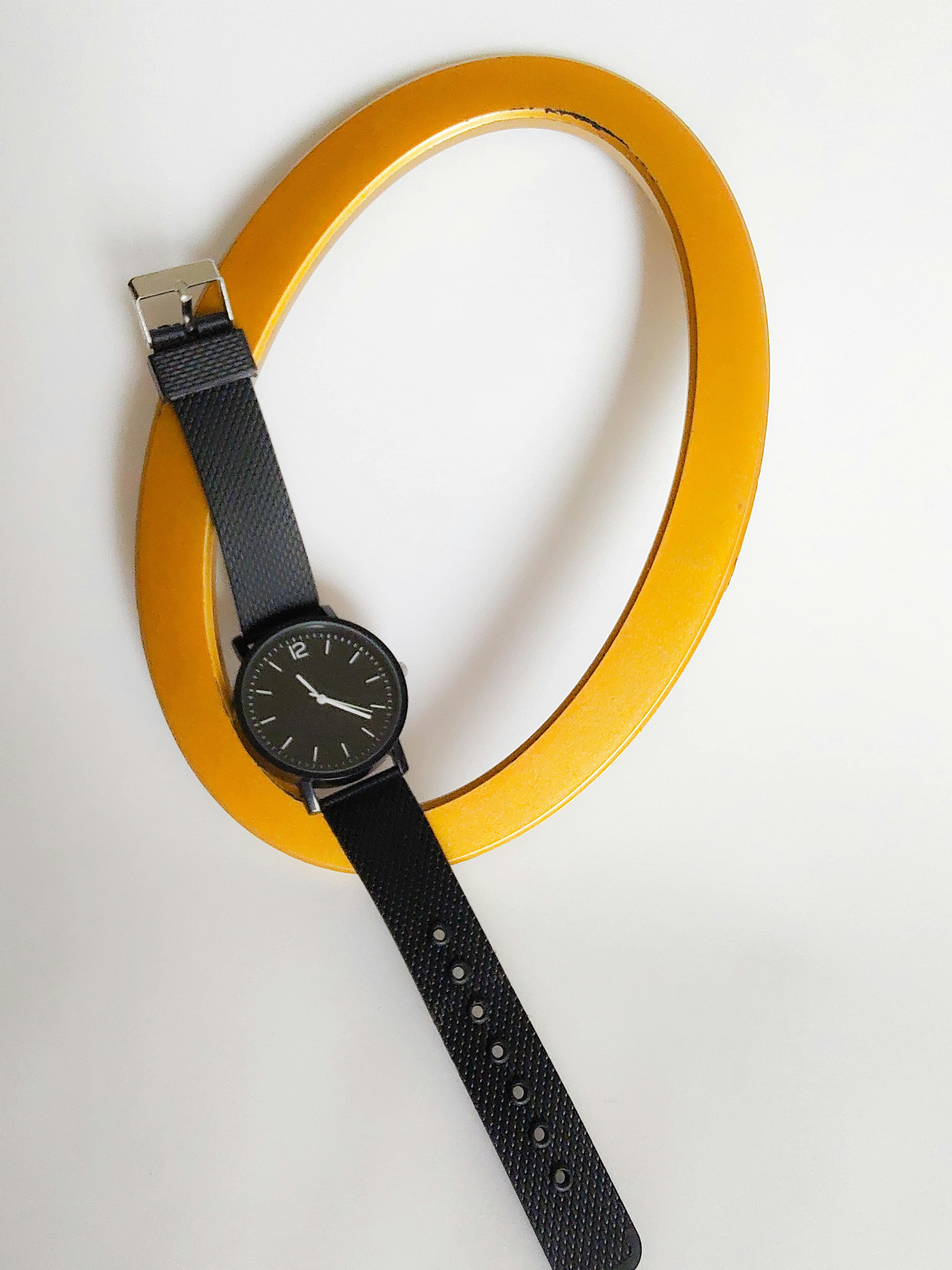 ELEGANT YELLOW